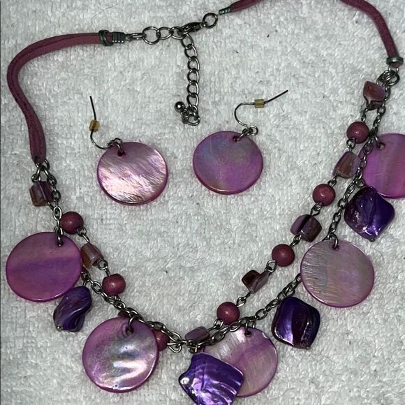 Elegant Pink and Purple Shell Necklace and Earring Set - Picture 2 of 2